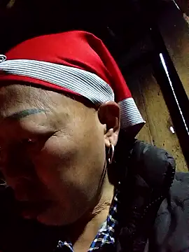 Snapshot of Agnes-baby chatting on 01-10-26, 11:53 Agnes-baby online show from 01-10-26, 11:53