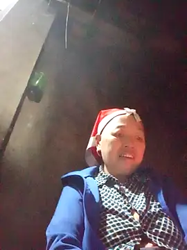 Snapshot of Agnes-baby chatting on 01-12-26, 12:32 Agnes-baby online show from 01-12-26, 12:32