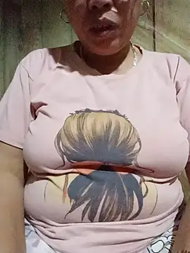 Snapshot of Agnes-baby chatting on 06-22-26, 03:42 Agnes-baby online show from 06-22-26, 03:42