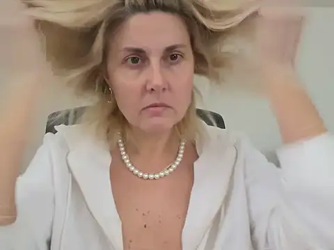 Snapshot of Amelia9798 chatting on 01-06-26, 09:46 Amelia9798 online show from 01-06-26, 09:46