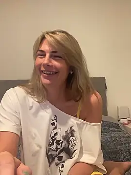 Scarlett the girlnextdoor online show from 04-01-26, 08:28