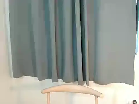 Snapshot of luvvnash chatting on 06-14-26, 02:24 luvvnash online show from 06-14-26, 02:24