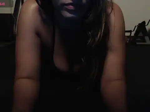 Snapshot of Millycamfit chatting on 01-13-26, 06:40 Millycamfit online show from 01-13-26, 06:40