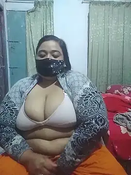 momo loves online show from 02-11-26, 02:33