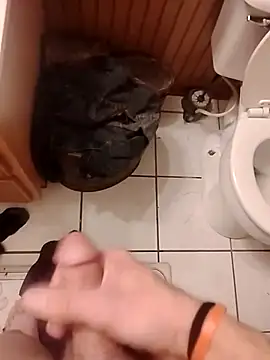 dannyK1505- online show from 01-10-26, 11:53