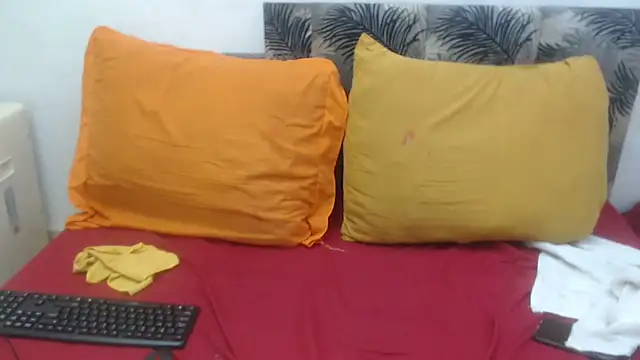 SEXY MATURExx online show from 04-12-26, 07:57