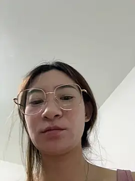 Snapshot of Xiaojuzi- chatting on 07-08-26, 02:21 Xiaojuzi- online show from 07-08-26, 02:21