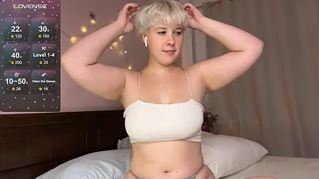 EvaSuunny online show from 03-13-26, 04:46