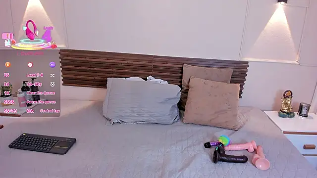 mia gold  online show from 03-25-26, 07:09