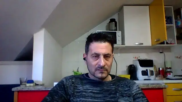 Snapshot of colosone chatting on 02-13-26, 10:55 colosone online show from 02-13-26, 10:55