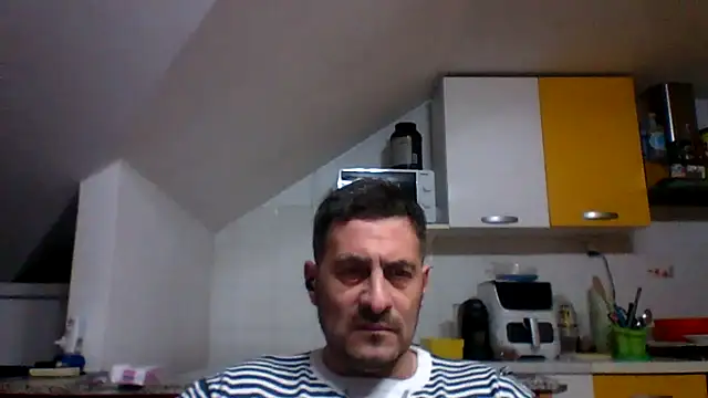 Snapshot of colosone chatting on 03-10-26, 09:53 colosone online show from 03-10-26, 09:53