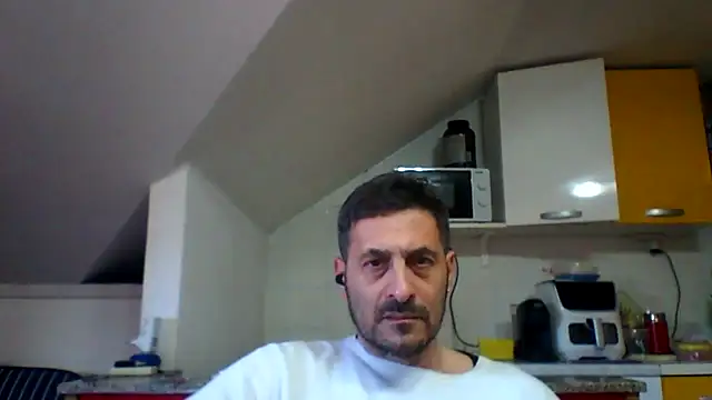Snapshot of colosone chatting on 03-17-26, 02:42 colosone online show from 03-17-26, 02:42