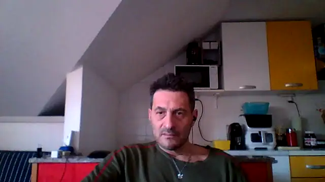 Snapshot of colosone chatting on 03-22-26, 09:13 colosone online show from 03-22-26, 09:13