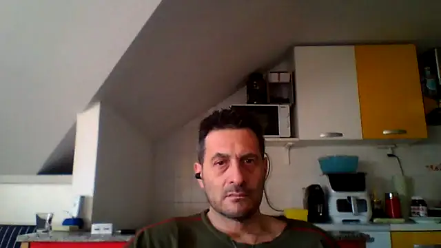 Snapshot of colosone chatting on 03-23-26, 07:45 colosone online show from 03-23-26, 07:45