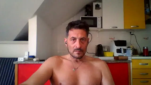 Snapshot of colosone chatting on 05-04-26, 06:42 colosone online show from 05-04-26, 06:42