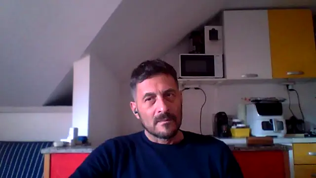 Snapshot of colosone chatting on 05-14-26, 12:45 colosone online show from 05-14-26, 12:45