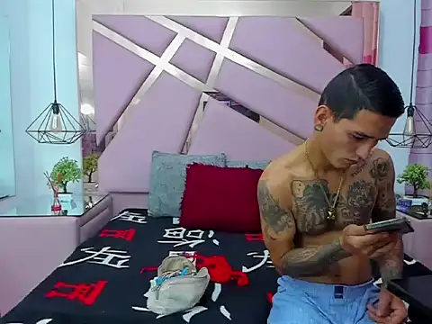 ViolethANDJuanda online show from 01-14-26, 01:06