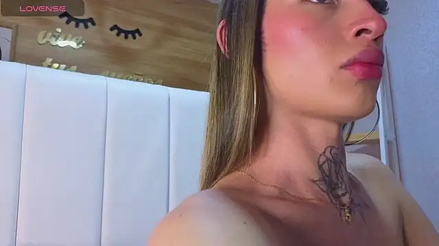 Lizz Lluna online show from 01-07-26, 02:47