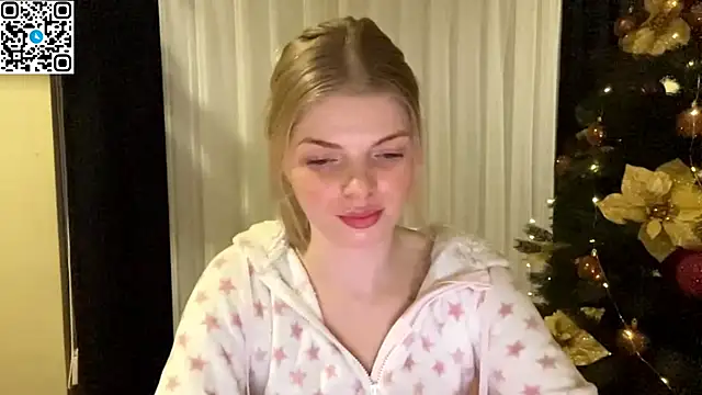 Snapshot of Sweet_Sinn_ chatting on 01-12-26, 10:26 Sweet Sinn online show from 01-12-26, 10:26