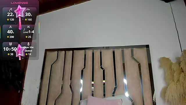 Thalia  Rose online show from 01-11-26, 11:37