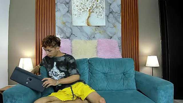 AVENGER BOYS2026 online show from 02-24-26, 07:34