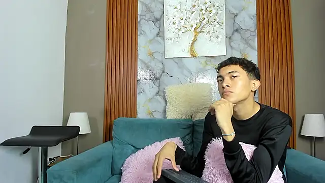 AVENGER BOYS2026 online show from 03-12-26, 07:42