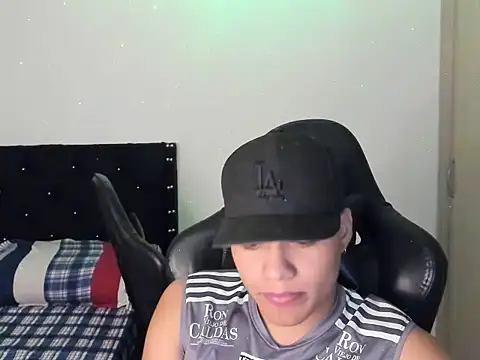 jacksmit  online show from 01-08-26, 01:41