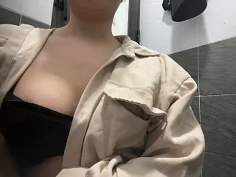 -Holly-y online show from 01-06-26, 08:40