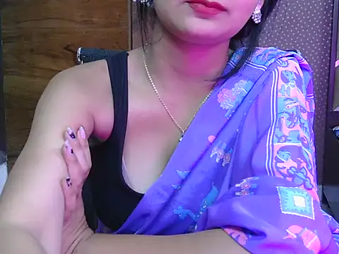 Snapshot of sweet_riyaaa chatting on 05-28-26, 04:54 sweet riyaaa online show from 05-28-26, 04:54