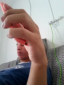 ofjuliaa online show from 02-19-26, 07:43