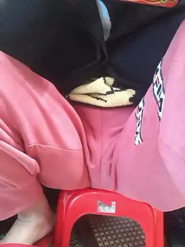 Snapshot of -Bunny-y chatting on 01-09-26, 02:03 -Bunny-y online show from 01-09-26, 02:03