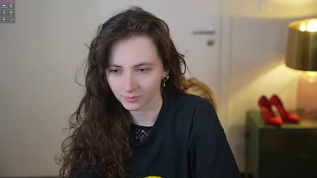 Snapshot of Orly_flame chatting on 02-01-26, 08:02 Orly flame online show from 02-01-26, 08:02