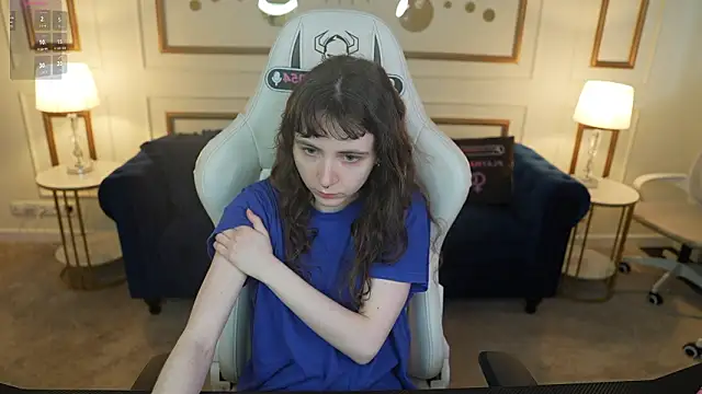 Snapshot of Orly_flame chatting on 02-23-26, 12:02 Orly flame online show from 02-23-26, 12:02