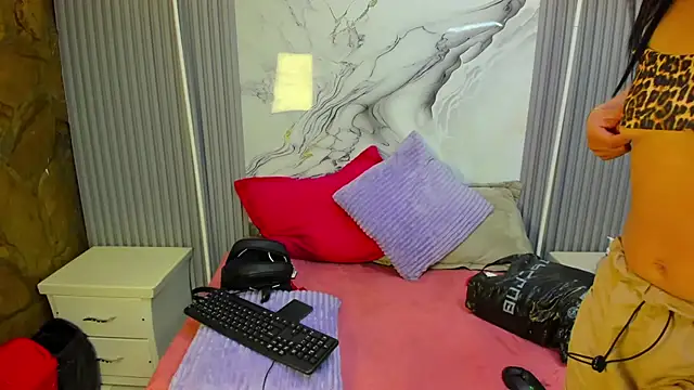 miarose 69 online show from 04-15-26, 02:18