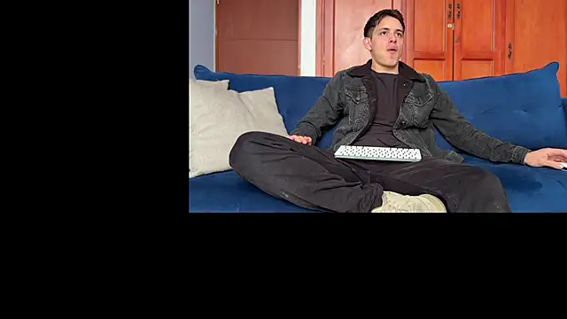 Enzho liam online show from 04-17-26, 02:53