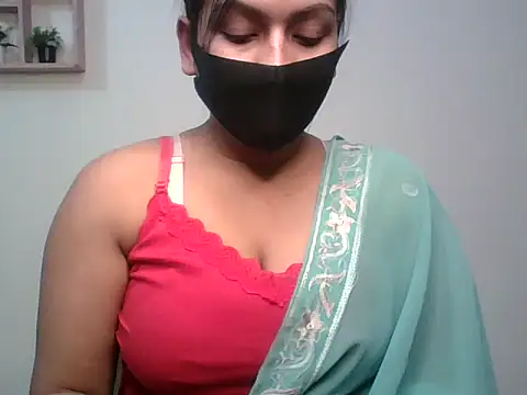 Snapshot of Sima_Roy95 chatting on 01-12-26, 05:07 Sima Roy95 online show from 01-12-26, 05:07