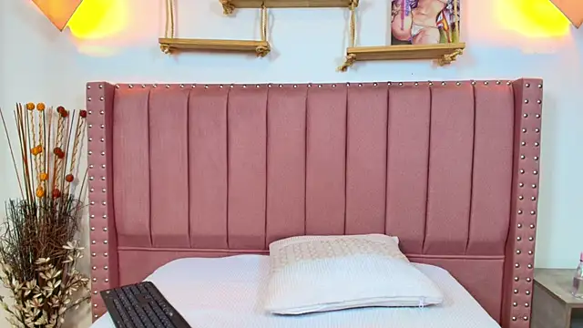 Snapshot of rayito_petal chatting on 01-08-26, 02:08 rayito petal online show from 01-08-26, 02:08