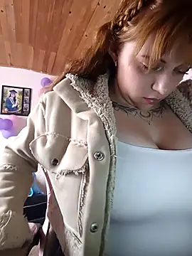 ISABELLA-01  online show from 04-22-26, 06:53