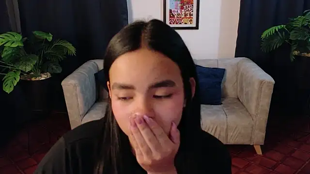 SofiaMante  online show from 03-06-26, 10:39