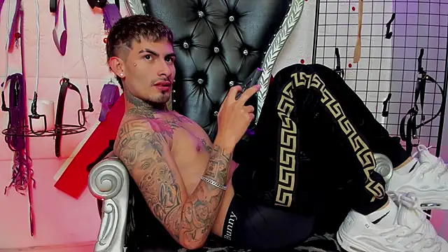 Valentino-777 online show from 01-06-26, 08:56