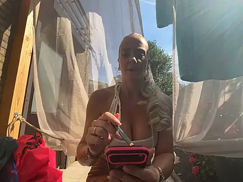 missconly online show from 07-10-26, 08:18