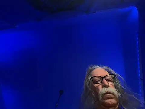 Snapshot of LickYourYoni chatting on 02-21-26, 02:29 LickYourYoni online show from 02-21-26, 02:29