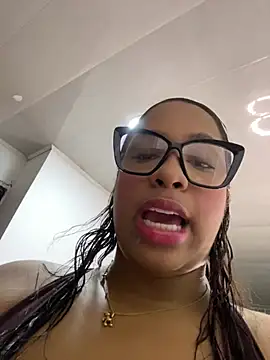 Snapshot of NataliaMillers chatting on 07-02-26, 12:21 NataliaMillers online show from 07-02-26, 12:21