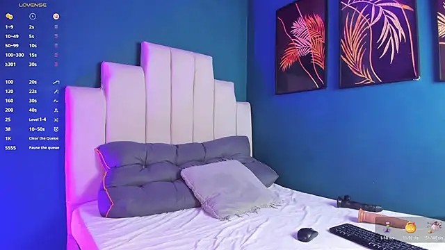 Nicki Ripperton online show from 04-05-26, 03:58