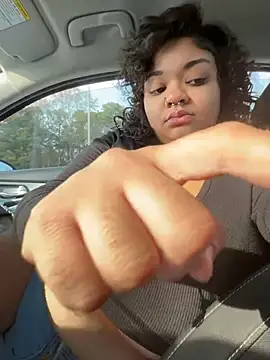 hispinkfreak219 online show from 03-20-26, 09:52