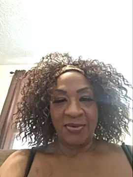 Snapshot of Big_Booty_Bonnie chatting on 02-20-26, 04:51 Big Booty Bonnie online show from 02-20-26, 04:51