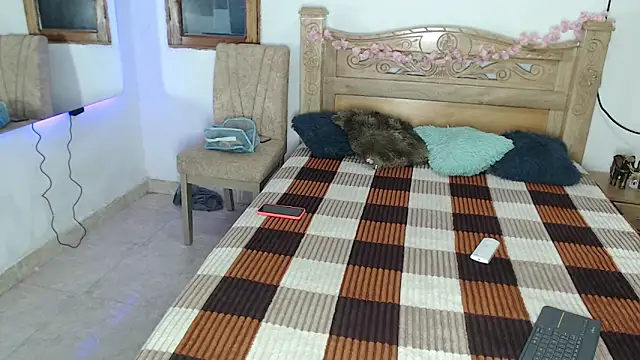 Snapshot of bratz_glloe chatting on 01-13-26, 01:55 bratz glloe online show from 01-13-26, 01:55