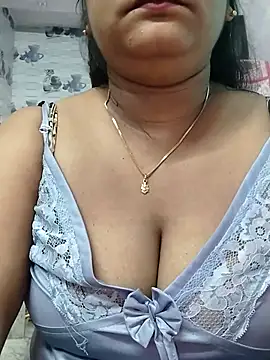 Snapshot of pinkisaha75 chatting on 06-01-26, 12:12 pinkisaha75 online show from 06-01-26, 12:12