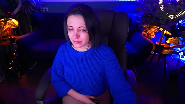 Dafni Monn online show from 01-17-25, 10:00