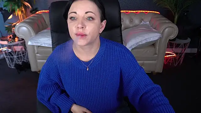 Dafni Monn online show from 04-22-26, 12:50